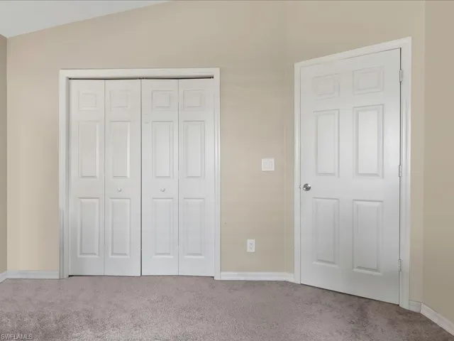 3570 Kent Dr 23, Naples, Florida 34112