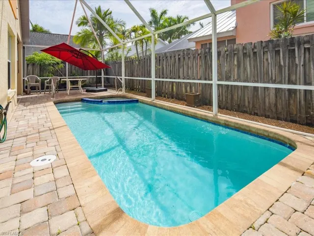 3570 Kent Dr 23, Naples, Florida 34112