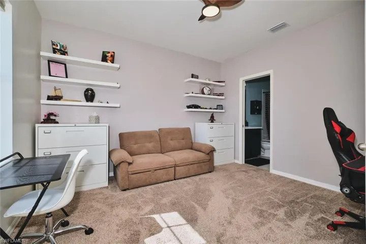 2710 Brightside Ct, Cape Coral, Florida 33991
