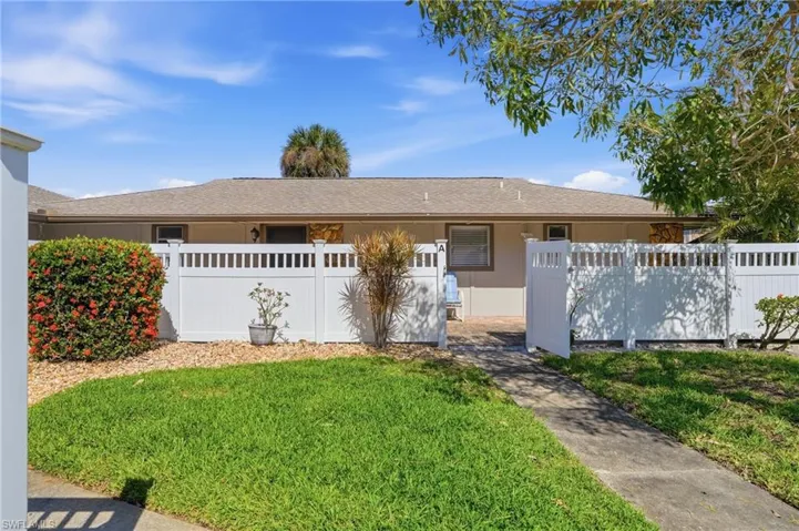 4289 Island Cir 1, Fort Myers, Florida 33919