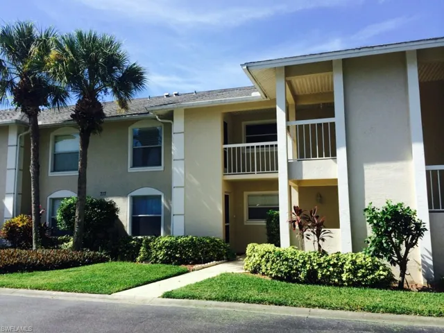 717 Landover Cir 103, Naples, Florida 34104