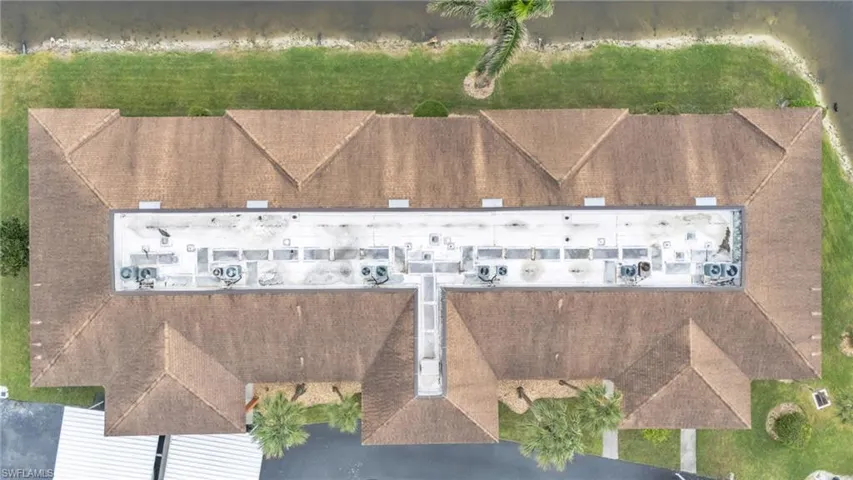 360  Charlemagne  BLVD, Naples, FL 34112