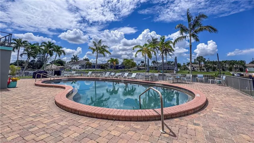 4940 Vincennes St 106, Cape Coral, Florida 33904