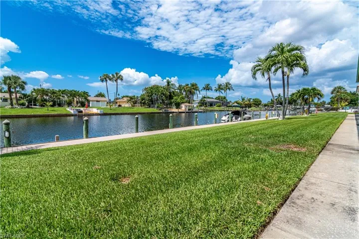 4940 Vincennes St 106, Cape Coral, Florida 33904
