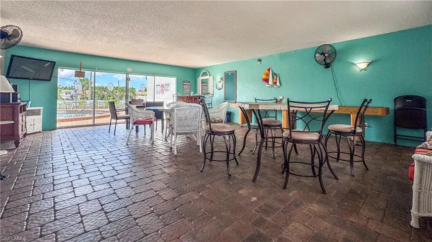 4940 Vincennes St 106, Cape Coral, Florida 33904