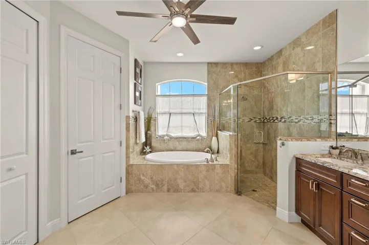high ceilings, huge watercloset and linen closet