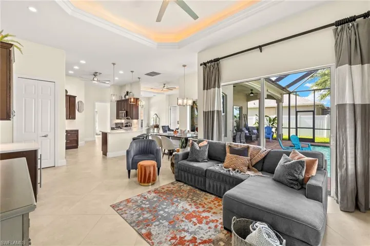 large open family room, lots of kitchen cabinets and large pantry