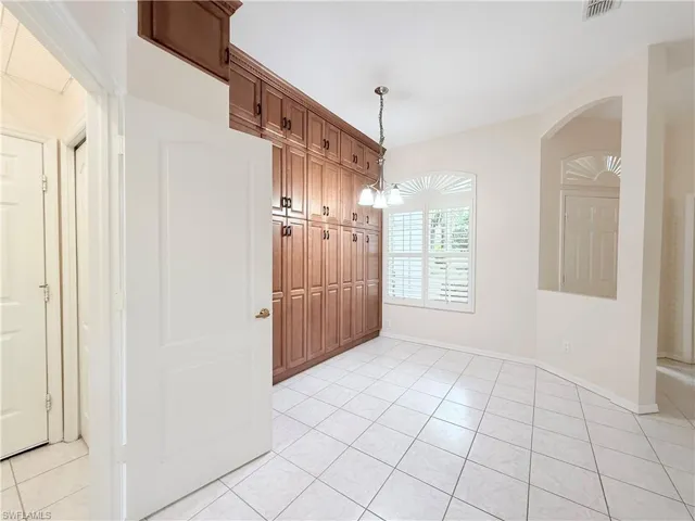 8774  Naples Heritage  DR, Naples, FL 34112