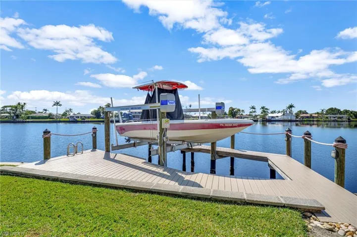 10K Boatlift W/ Captains Walk