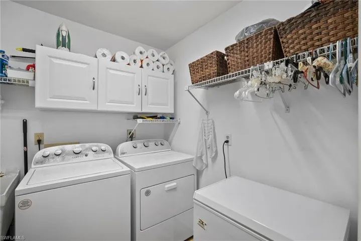 5771 Arvine Cir, Fort Myers, Florida 33919