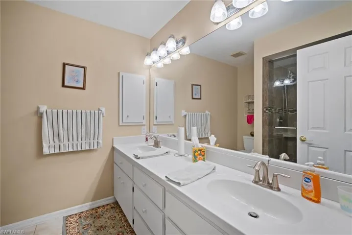 5771 Arvine Cir, Fort Myers, Florida 33919