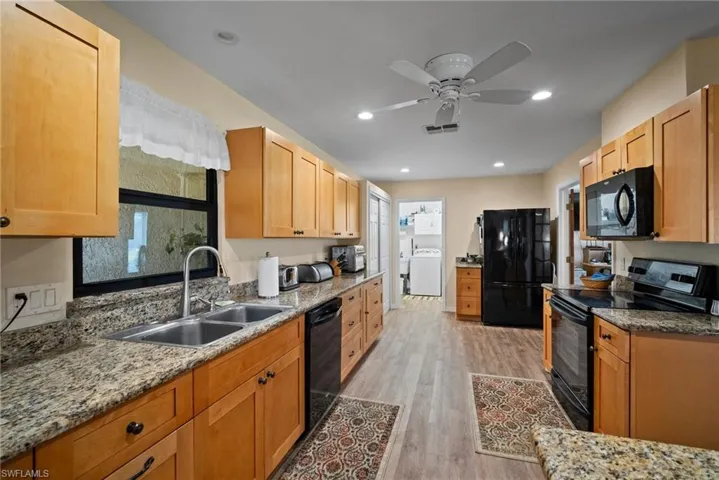 5771 Arvine Cir, Fort Myers, Florida 33919