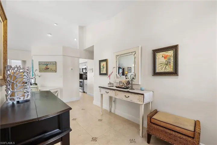 6644 Vancouver Ln, Naples Fl 34104