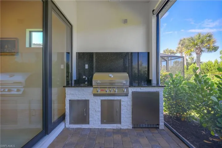 Outdoor Kitchen