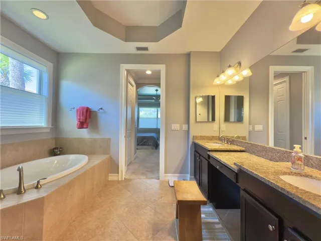 3940 Otter Bend Cir, Fort Myers, Florida 33905