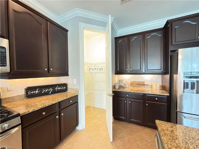 3940 Otter Bend Cir, Fort Myers, Florida 33905