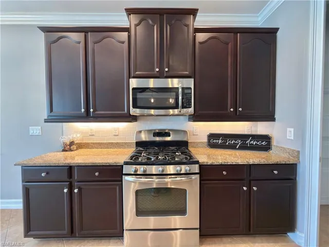 3940 Otter Bend Cir, Fort Myers, Florida 33905