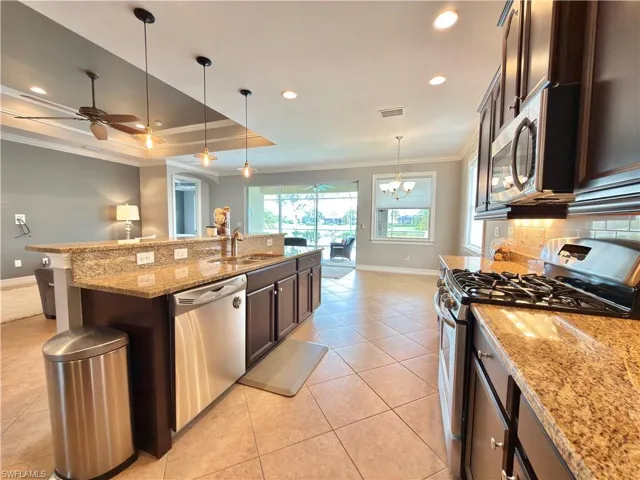 3940 Otter Bend Cir, Fort Myers, Florida 33905