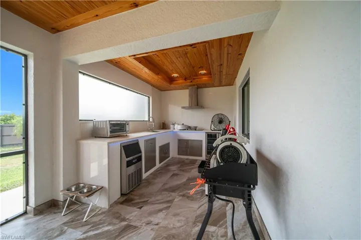 362 Pecan Ave, Lehigh Acres, Florida 33974