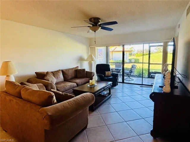 605  Augusta  BLVD, Naples, FL 34113