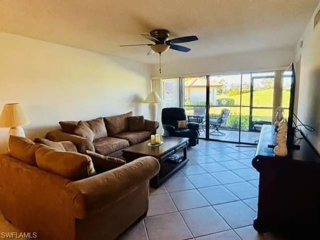 605  Augusta  BLVD, Naples, FL 34113