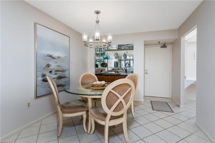 440 Seaview CT # 708, MARCO ISLAND FL 34145