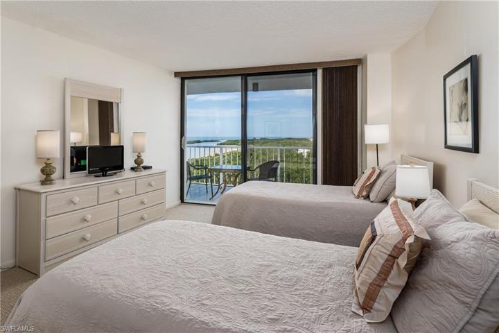 440 Seaview CT # 708, MARCO ISLAND FL 34145