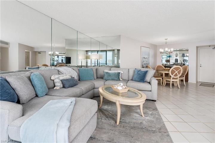 440 Seaview CT # 708, MARCO ISLAND FL 34145