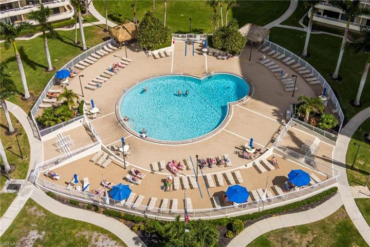 440 Seaview CT # 708, MARCO ISLAND FL 34145