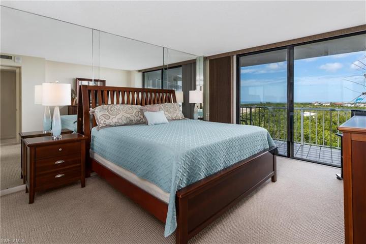 440 Seaview CT # 708, MARCO ISLAND FL 34145
