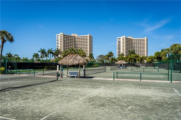 440 Seaview CT # 708, MARCO ISLAND FL 34145