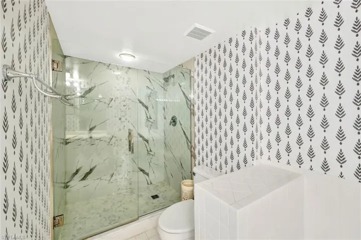 5637 Turtle Bay Dr 17, Naples, Florida 34108