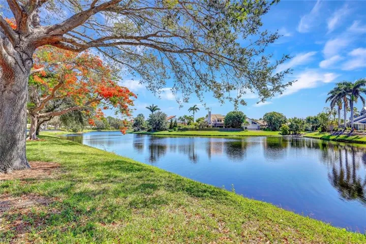 5637 Turtle Bay Dr 17, Naples, Florida 34108