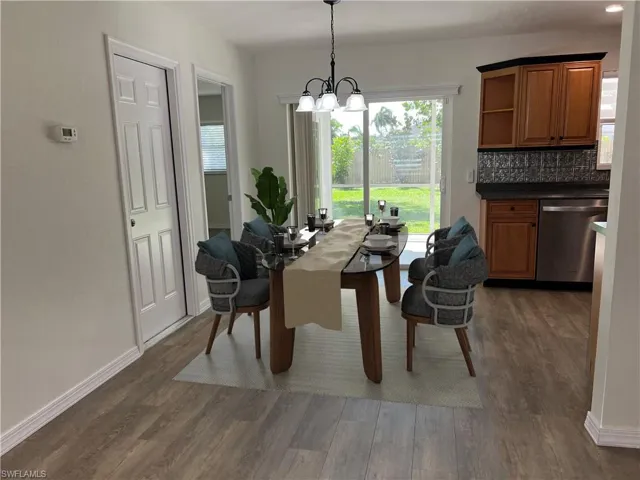 Virtually staged dining room
