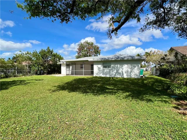 Large backyard with plenty of room for a pool if desired.