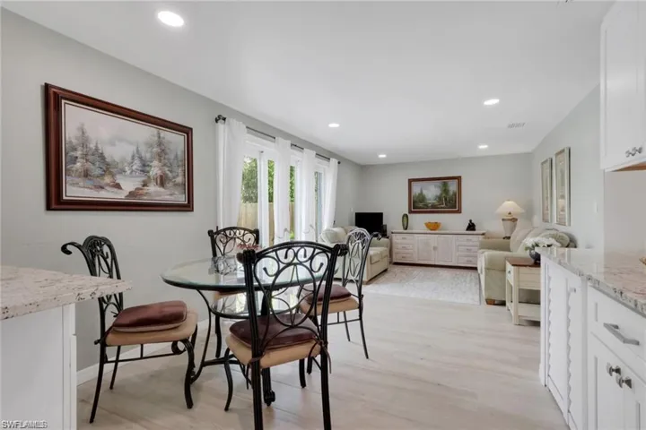 829 107th Ave N, Naples, Florida 34108