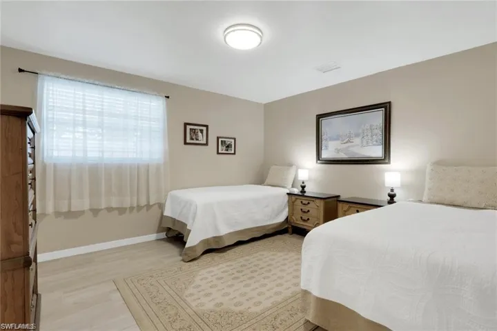 829 107th Ave N, Naples, Florida 34108