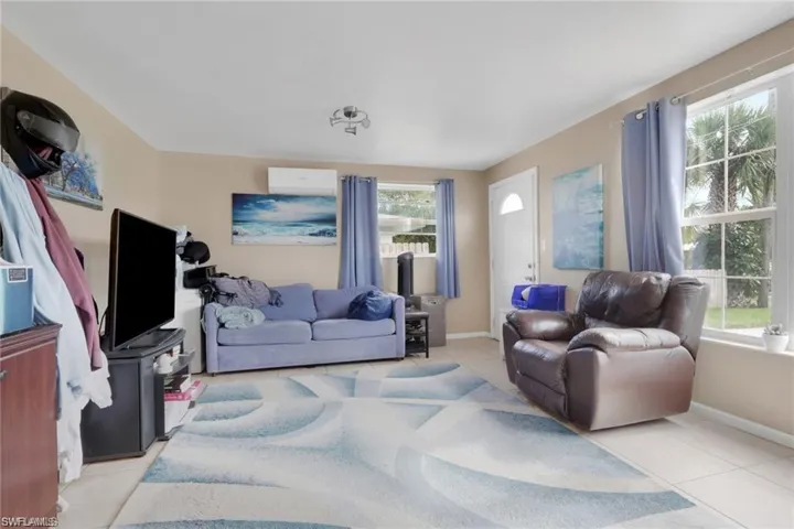 829 107th Ave N, Naples, Florida 34108