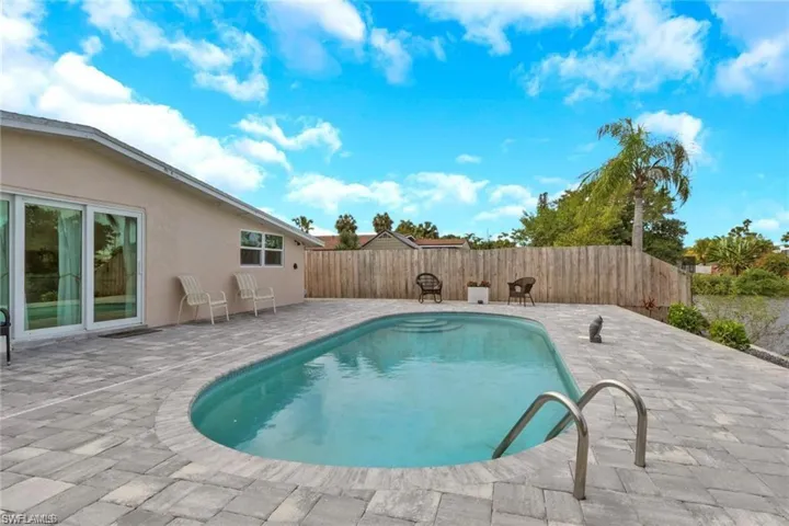 829 107th Ave N, Naples, Florida 34108