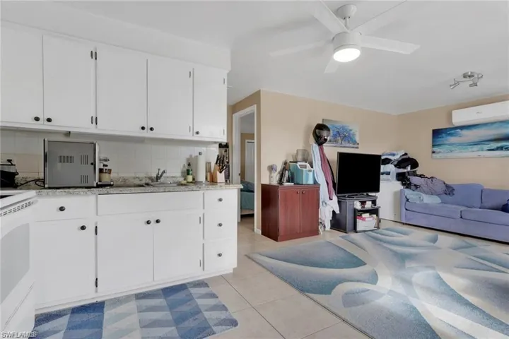 829 107th Ave N, Naples, Florida 34108