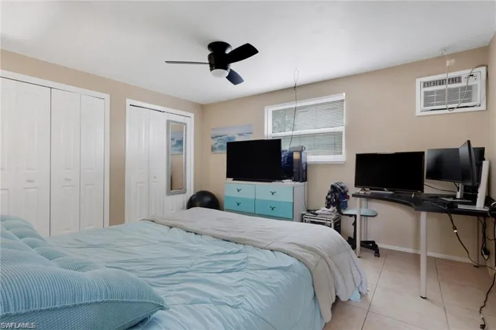 829 107th Ave N, Naples, Florida 34108