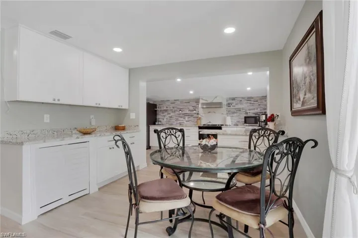 829 107th Ave N, Naples, Florida 34108