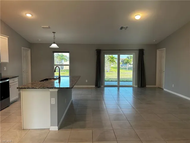 1011 Nw 22nd Ter, Cape Coral, Florida 33993