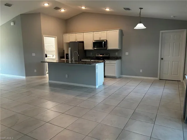 1011 Nw 22nd Ter, Cape Coral, Florida 33993