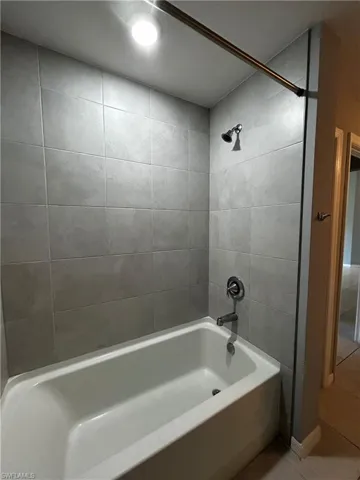 Bathroom #2: shower/bathtub