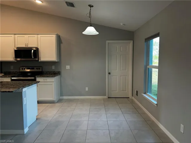 1011 Nw 22nd Ter, Cape Coral, Florida 33993