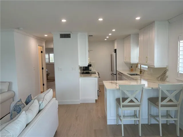 2100 Gulf Shore Blvd N 120, Naples, Florida 34102