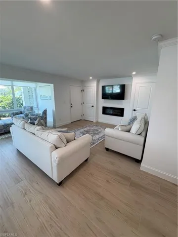 2100 Gulf Shore Blvd N 120, Naples, Florida 34102