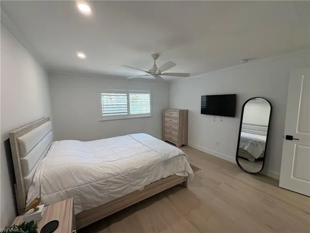 2100 Gulf Shore Blvd N 120, Naples, Florida 34102