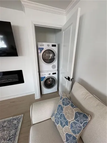 2100 Gulf Shore Blvd N 120, Naples, Florida 34102